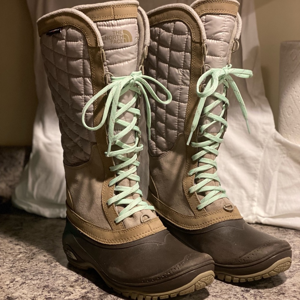 North Face Womens boots
